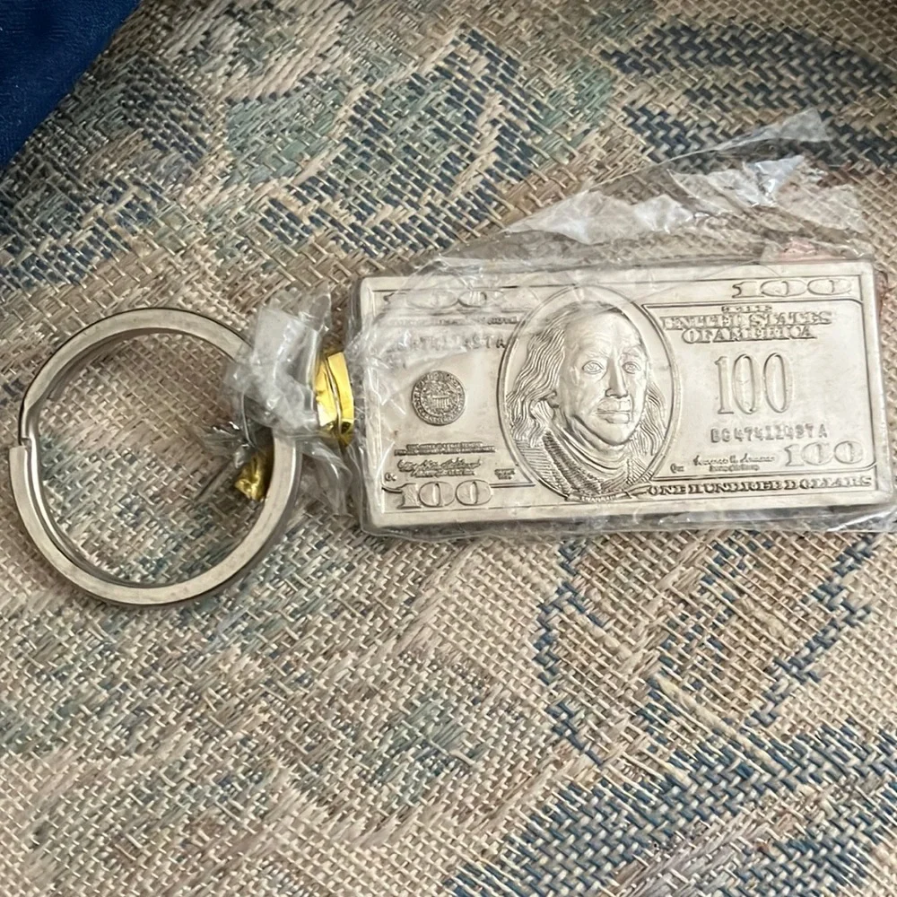 100 dollar key ring